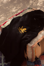 Carica l'immagine nel visualizzatore di Gallery, Felpa "CAPTAIN" Black/Yellow